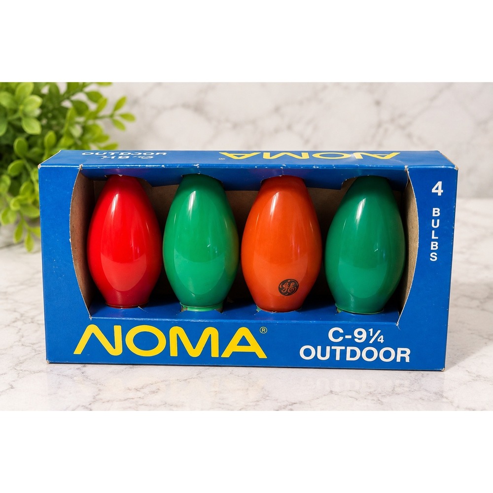 Vintage NOMA C-9 1/4 Outdoor Christmas Light Bulbs Assorted 4 Pack 7W 120V NIP